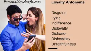loyalty antonyms